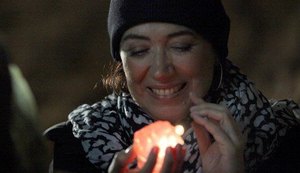 Maria Marta rouba diamante de José Alfredo e desmaia em meio a tempestade