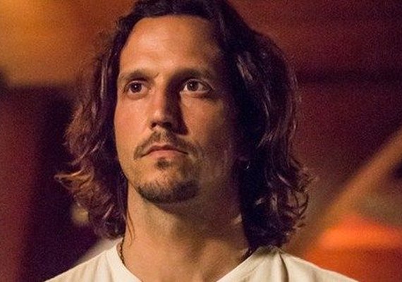 Novela 'Rock Story': Novo disco de Gui será roubado. Veja quem são os suspeitos!