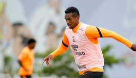 Atacante Jô, ex-Corinthians, é preso por falta de pagamento de pensão