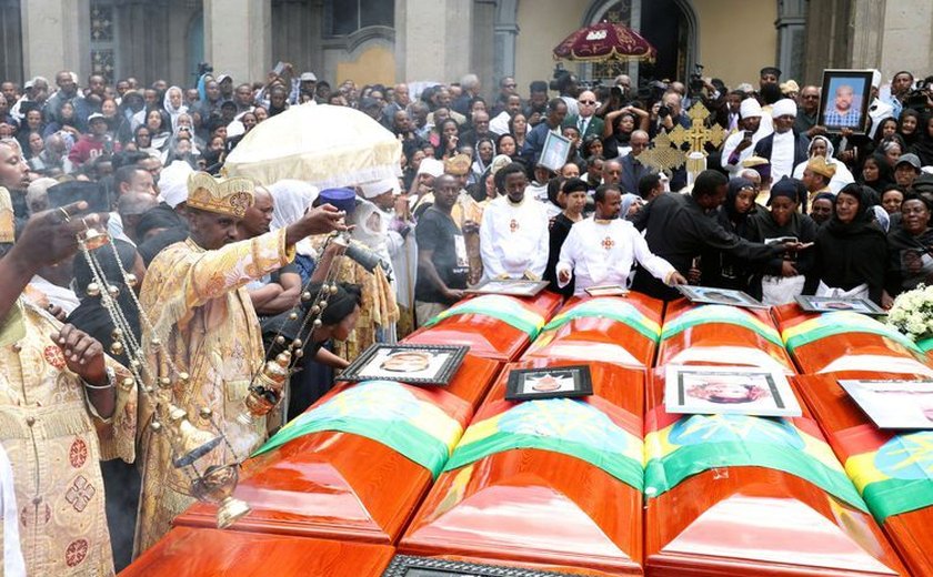 Etiópia realiza funeral simbólico de vítimas de queda de avião