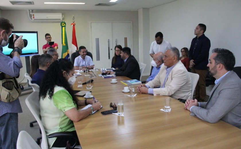 CBHSF entrega Modelo de Gestão do Canal Adutor do Sertão Alagoano ao governo do Estado