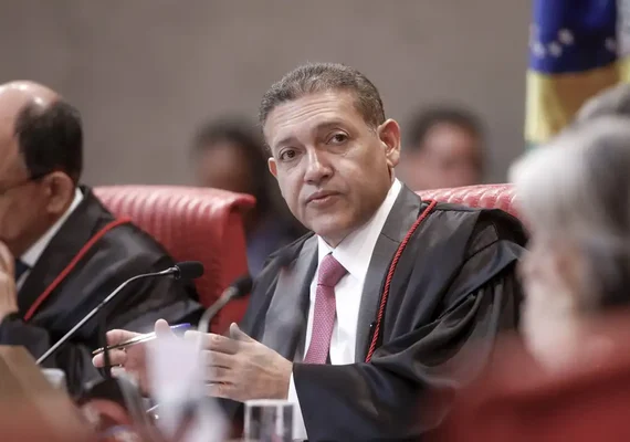 Presidente do TSE reclama de interferência em decisões da Corte
