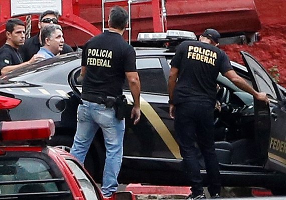 Defesa do casal Garotinho entra com habeas corpus no TRE-RJ para soltar Rosinha
