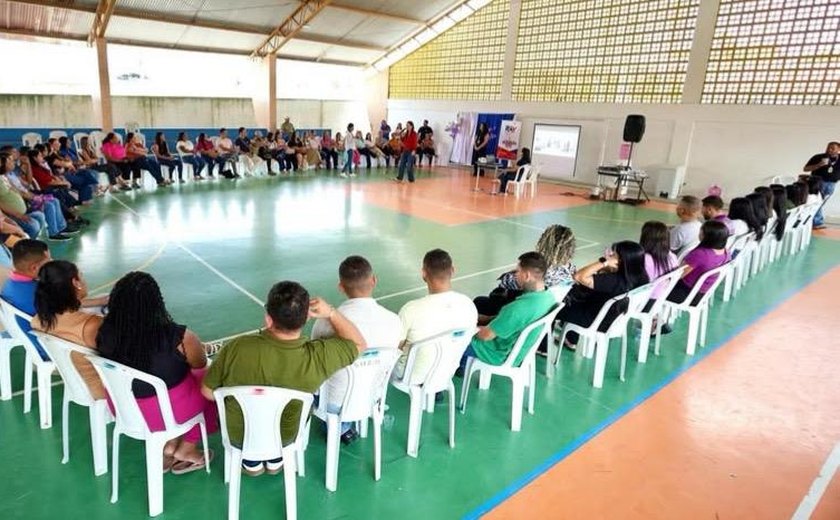 Atalaia reforça ações de combate à violência contra a mulher com palestra do Agosto Lilás