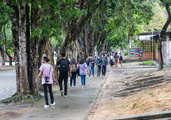 Ufal antecipa feriado do Dia do Evangélico para a segunda-feira (28)