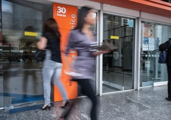 Bancos têm horários reduzidos de atendimento no final de ano
