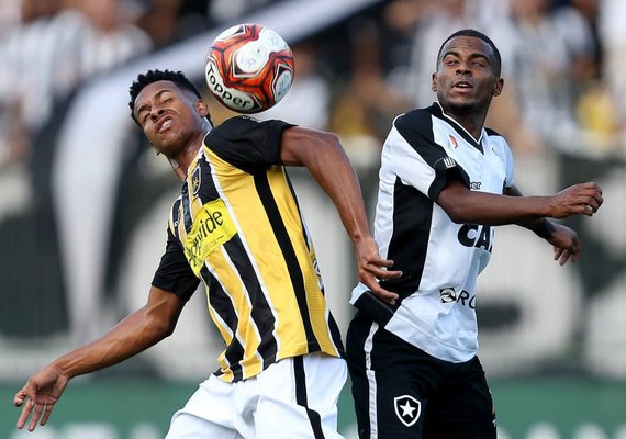 Botafogo pressiona, mas fica no empate contra Volta Redonda