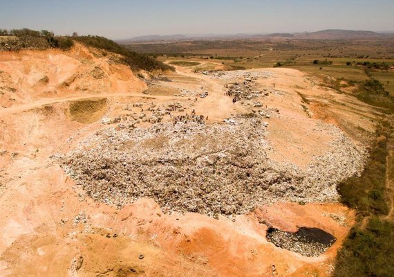 IMA interditou atividade de descarte irregular e não a área do lixão de Arapiraca