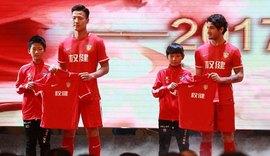 Tianjin Quanjian apresenta Pato e companhia em evento que abre temporada