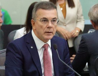 Deputado ressalta investimentos nas universidades estaduais e avanços na educação pública