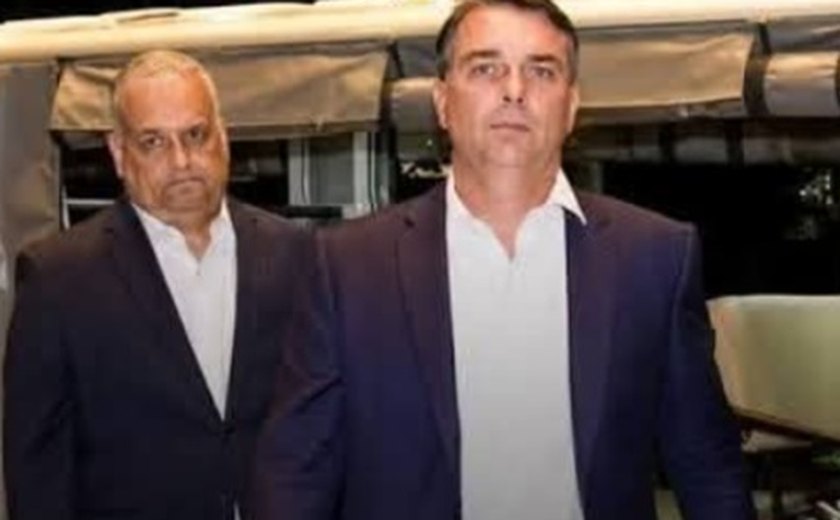 A estética do cinismo: o filho do caos diante da verdade dos autos
