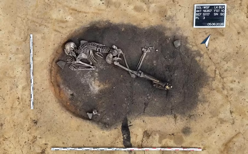 Ritual, assassinato ou morte comum? Arqueólogos encontram homem enterrado em forno de 4,5 mil anos