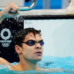 Fina suspende campeão olímpico russo Evgeny Rylov por nove meses