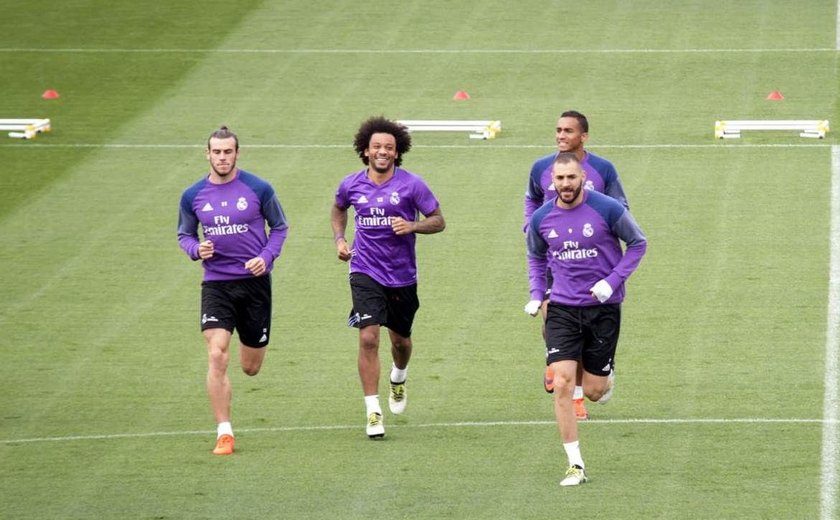 Marcelo volta a ser relacionado no Real Madrid após três semanas