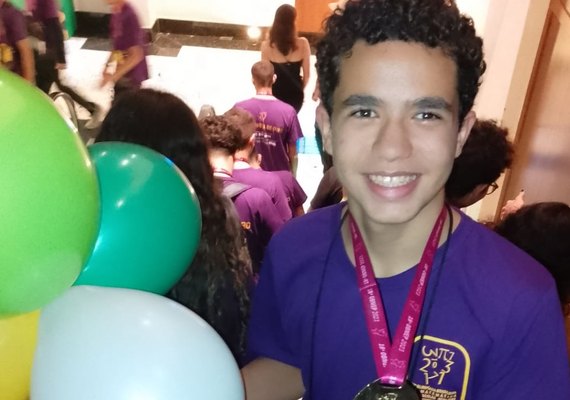 Alagoano, de apenas 13 anos, é campeão da ﻿Olimpíada Brasileira de Matemática