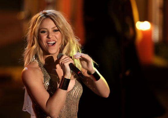 Shakira teria sido socorrida por ambulância após descobrir traição