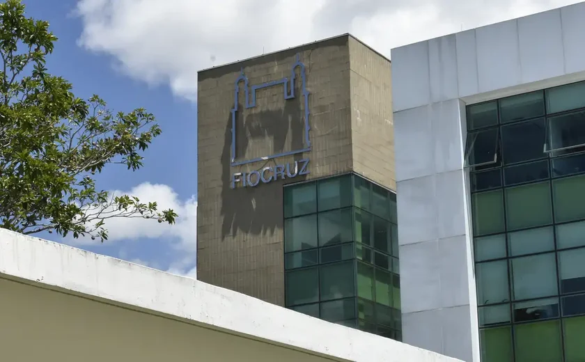 Fiocruz e farmacêutica assinam acordo sobre novo antirretroviral