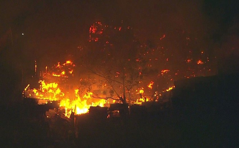 Incêndio no norte da Califórnia está praticamente controlado