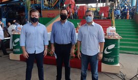 Marx Beltrão e Maykon Beltrão conferem começo da moagem da Usina Coruripe