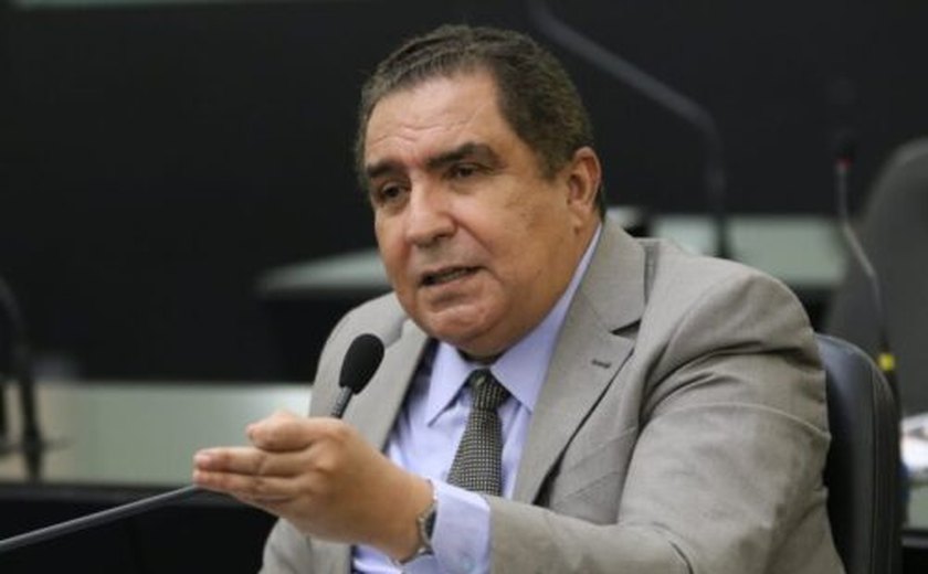 Inácio Loiola cobra pavimentação de Olho d’Água do Casado ao povoado Poços Salgado