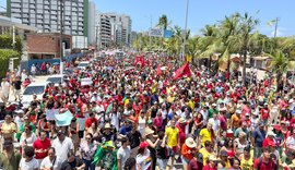 Ato público em Maceió lembra o 8/1
