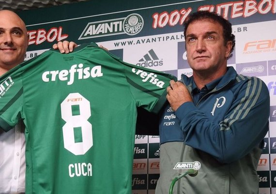 Cuca volta ao Palmeiras e diz que responsabilidade é 'muito maior'