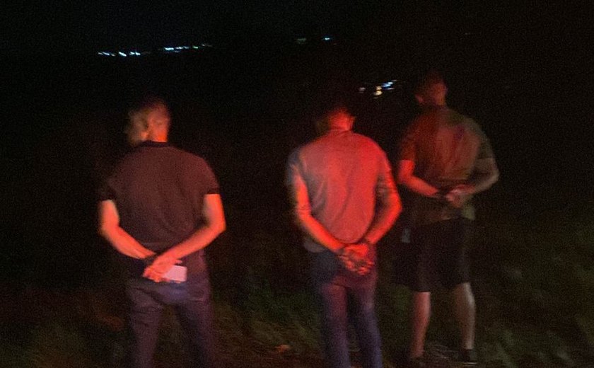 Trio é preso após série de furtos a lojas de roupas em Maceió e no Francês