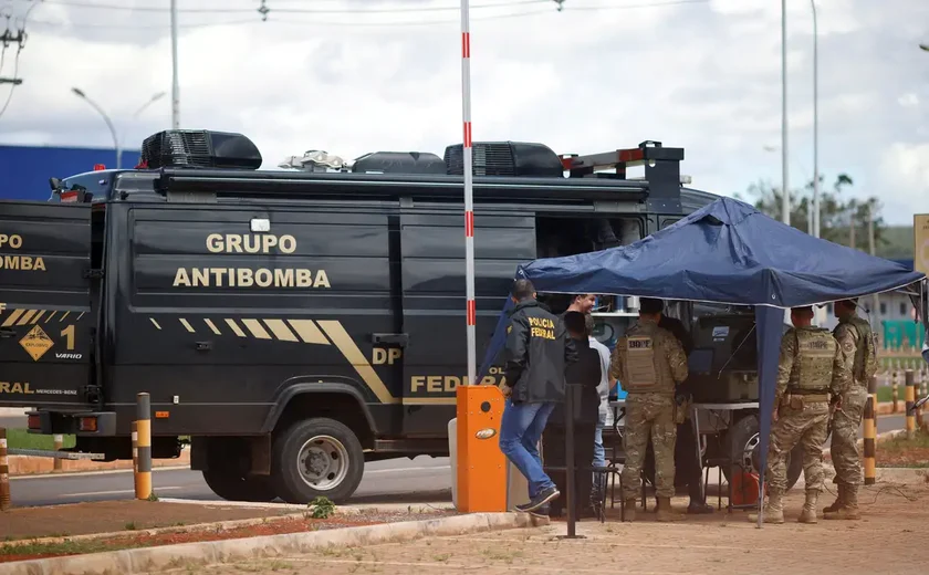 Moraes mantém preso condenado por bomba no aeroporto de Brasília