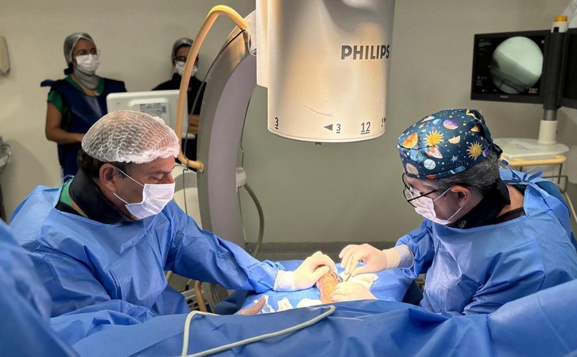 Paciente passa por cirurgia no Hospital Metropolitano de Alagoas e tem os movimentos da mão preservados