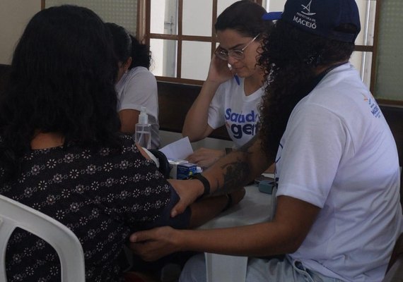 Programas Olhar da Gente e Saúde da Gente levam mutirão de atendimentos ao Barro Duro
