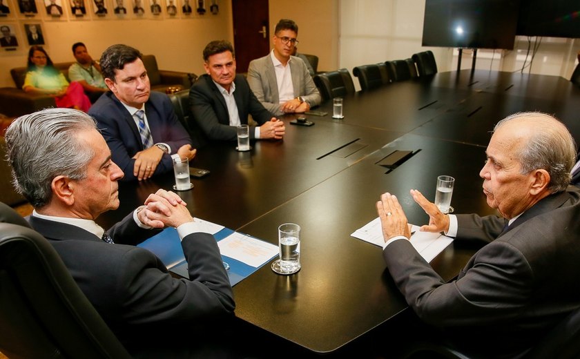 Fábio Bittencourt discute acordos de cooperação com presidente da AMA