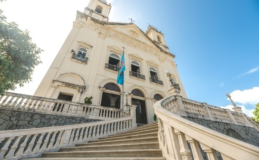 Missa Campal e Procissão de Corpus Christi interditam ruas do Centro de Maceió