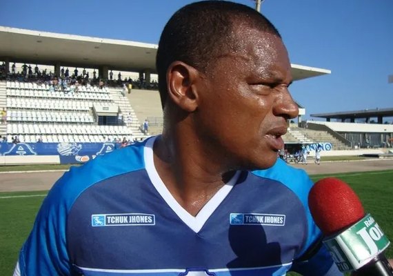 CSA confirma contratação do  ex-goleiro Flávio