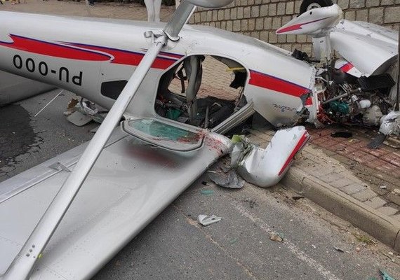 'Nasci de novo', diz mulher que passava na rua quando avião monomotor caiu