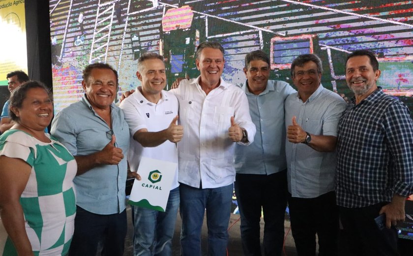Unicafes/AL marca presença na entrega de novas máquinas agrícolas ao estado pelo governo federal