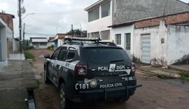 Polícia Civil prende dupla suspeita de tráfico de drogas em Coqueiro Seco