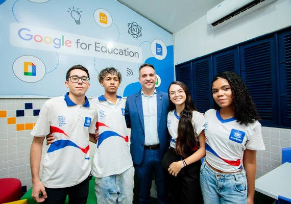Governo de Alagoas entrega em Batalha a primeira Sala Google da rede pública estadual