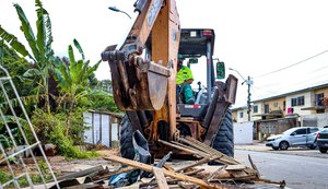 SEMSC remove construções irregulares no Maceió 1