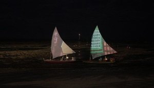 Espetáculo exibe obras artísticas na orla de Maceió