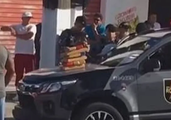 Homem é preso com tabletes de maconha após bater carro durante perseguição policial