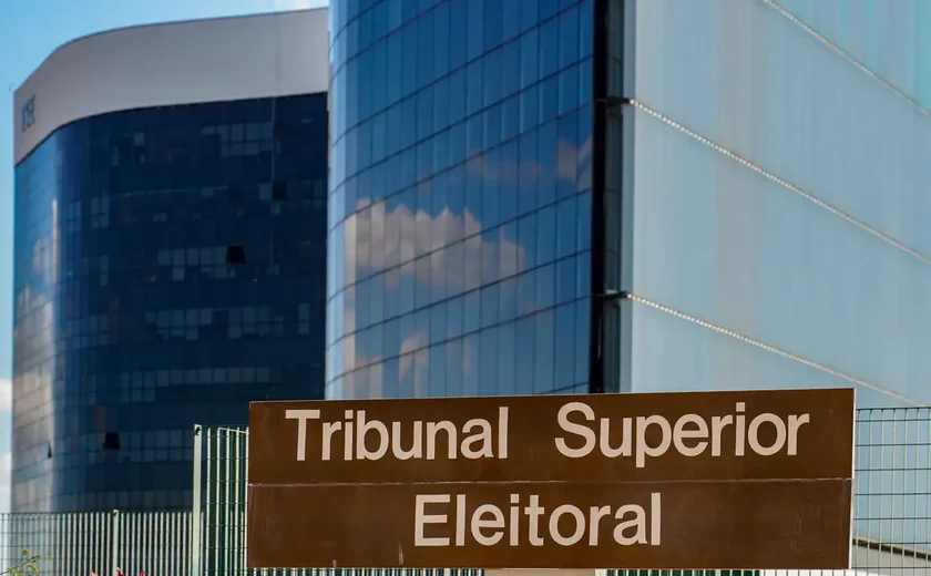 TSE recebeu mais de 50 mil denúncias de propaganda irregular