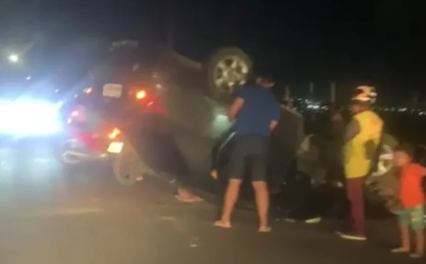 Motorista tem pico de pressão arterial, sofre mal súbito e capota veículo