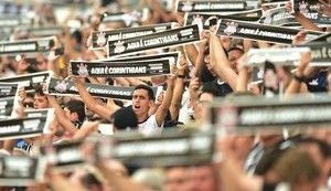 Corinthians supera rivais na média de público; Castelão tem recorde do ano