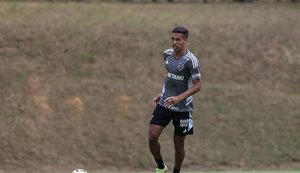 Alagoano Pedrinho tem lesão muscular confirmada pelo Atlético-MG