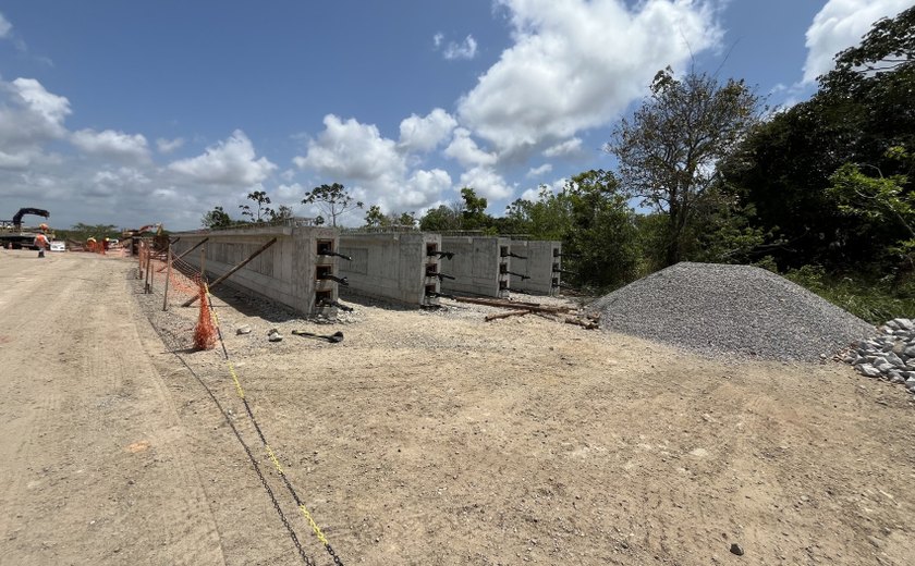 Obras em via que vai ligar Tabuleiro do Martins e Antares avançam em Maceió