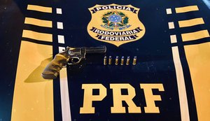 Homem é preso pela Polícia Rodoviária Federal por porte ilegal de arma em Palmeira dos Índios