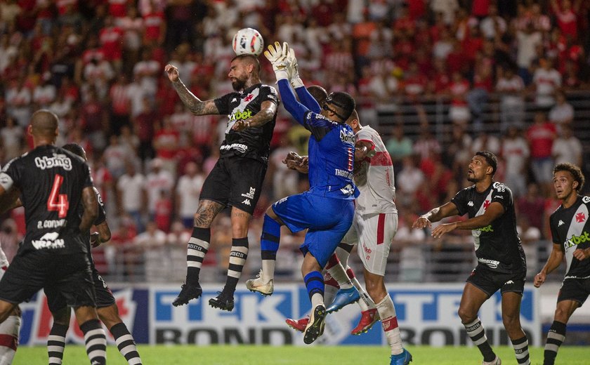 Em sua estreia pela Série B, CRB empata com o Vasco da Gama no Estádio Rei Pelé
