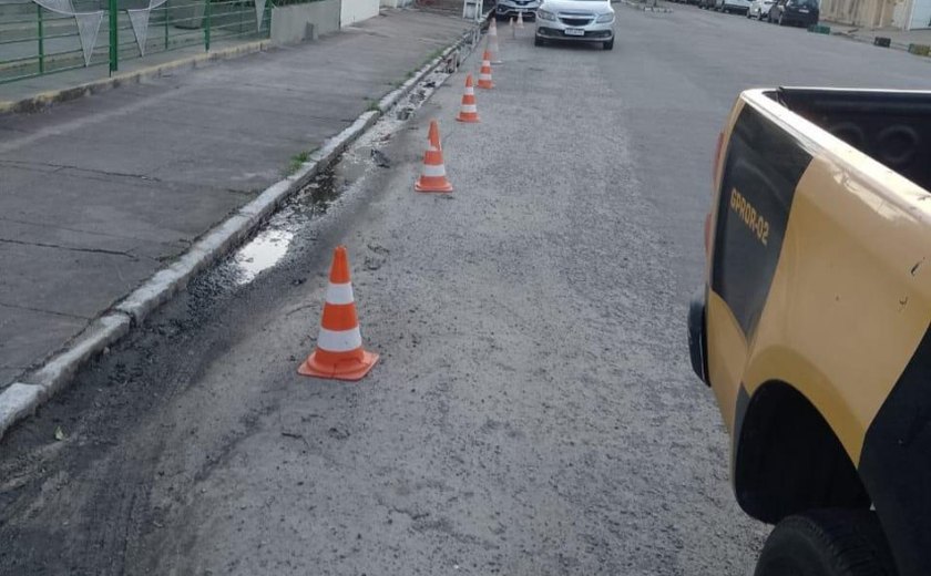 Cones colocados por flanelinhas no entorno de shows são recolhidos pelo DMTT