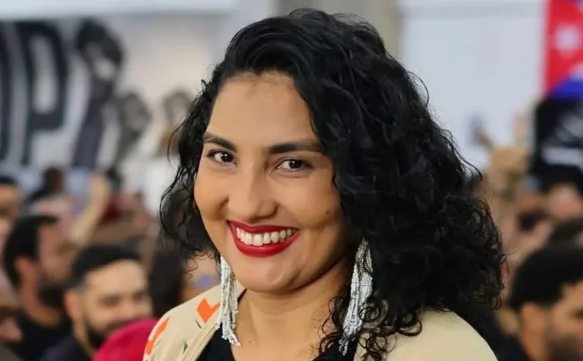 Candidata à Vice-Presidência pela UP, Raquel Brício cumpre agenda de campanha em Maceió nesta sexta-feira (25)