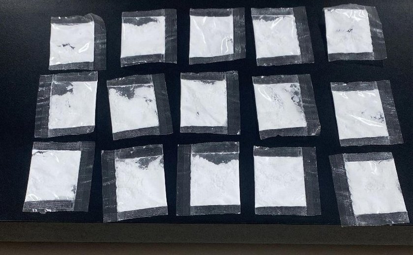 Polícia apreende arma e entorpecentes no município de São Sebastião